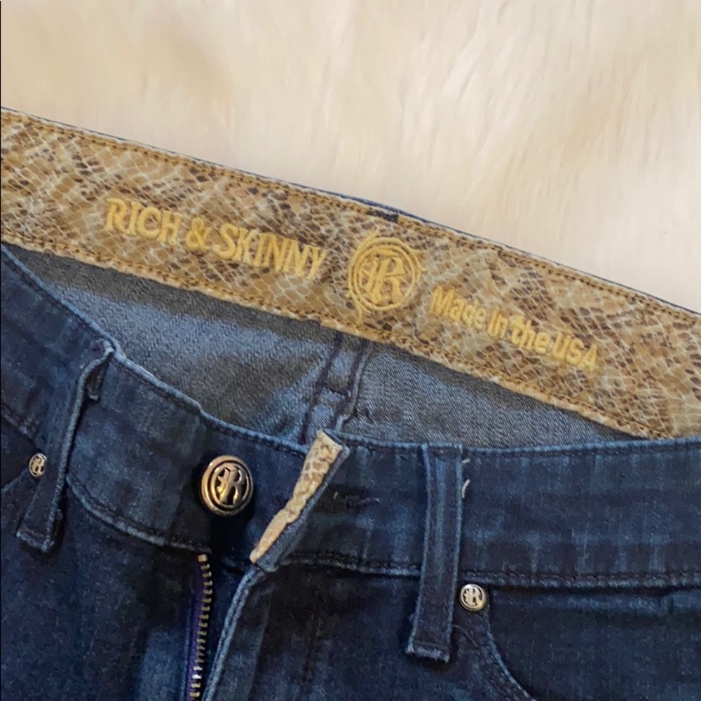 Jeans - Picture 2 of 5